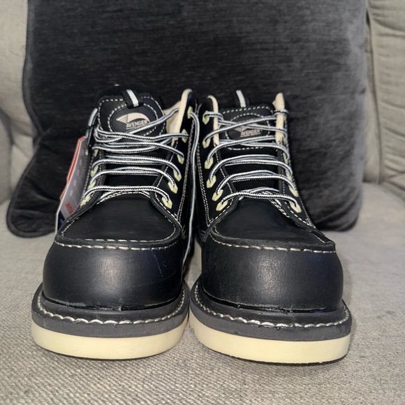 Avenger Black Wedge Moc Boots
